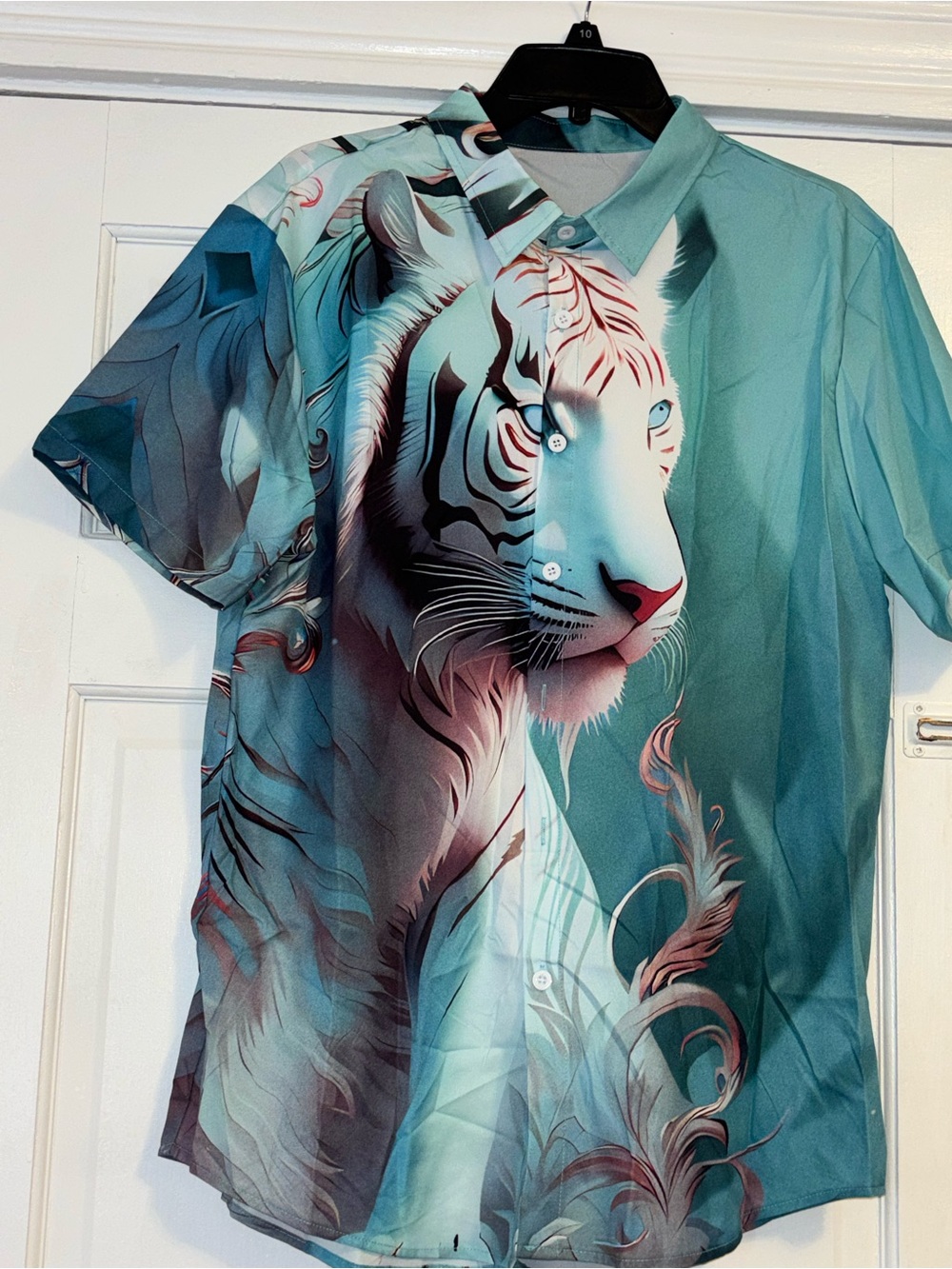 Aqua Teal Men’s Short Sleeve Button-Up Shirt with White Tiger Print